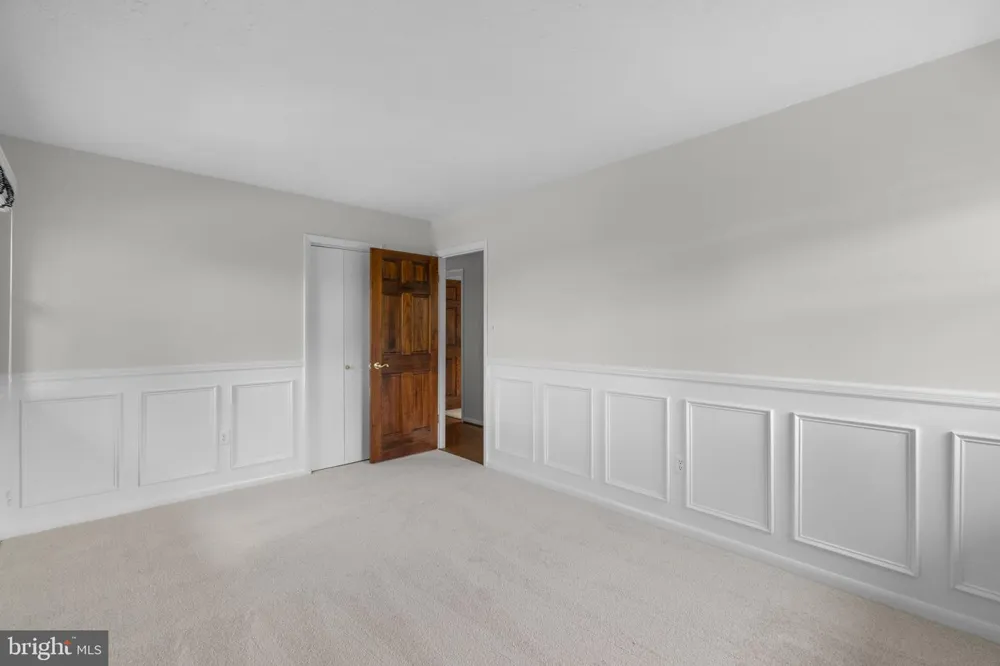 6911 SUMMERSWOOD DRIVE Frederick, MD 21702