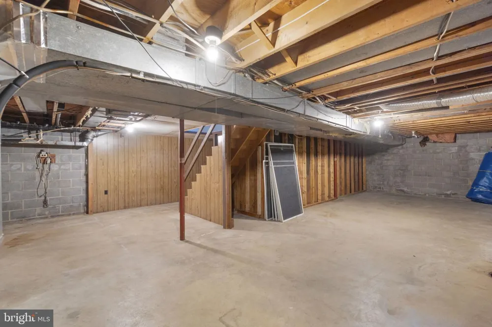 6911 SUMMERSWOOD DRIVE Frederick, MD 21702