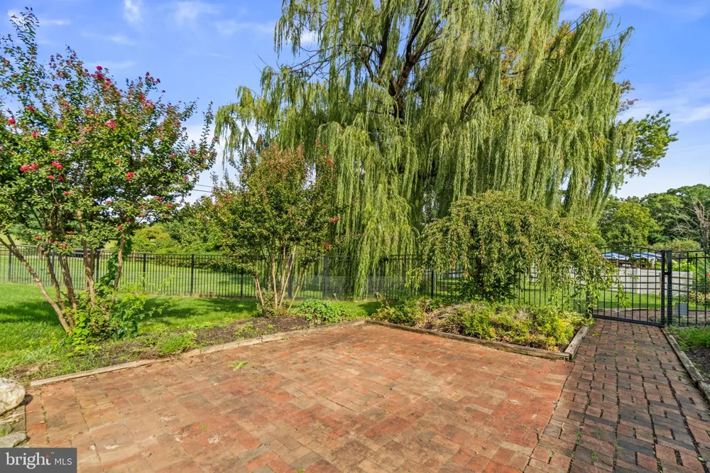 6911 SUMMERSWOOD DRIVE Frederick, MD 21702