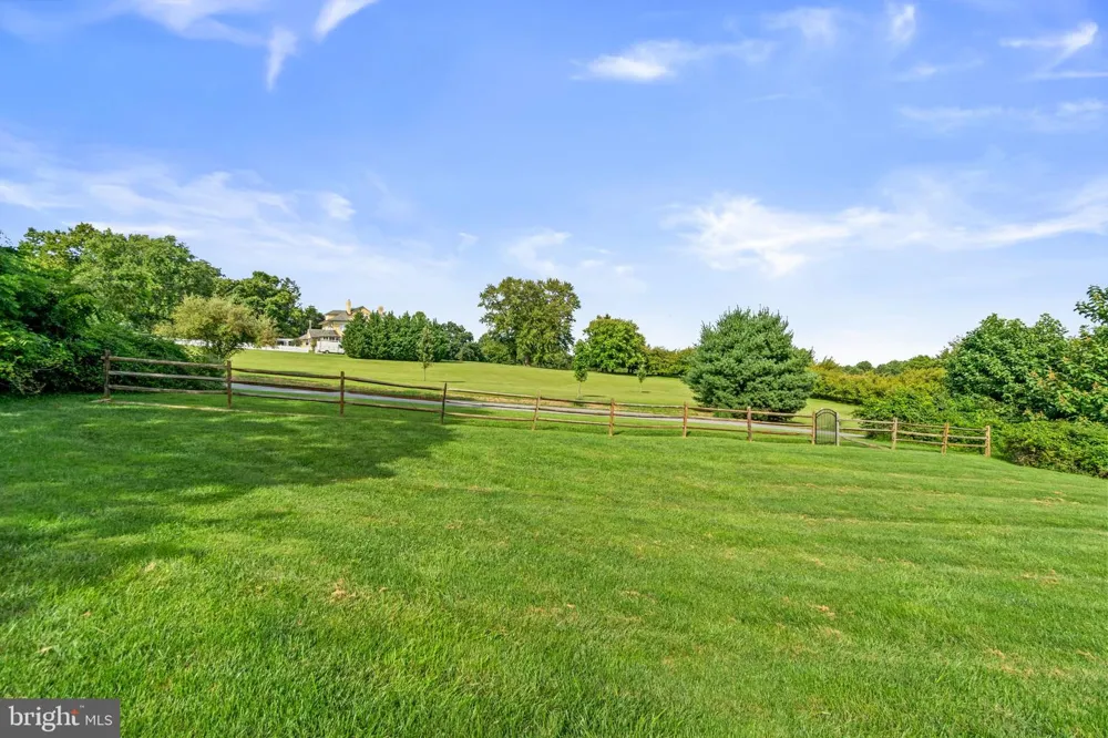 6911 SUMMERSWOOD DRIVE Frederick, MD 21702