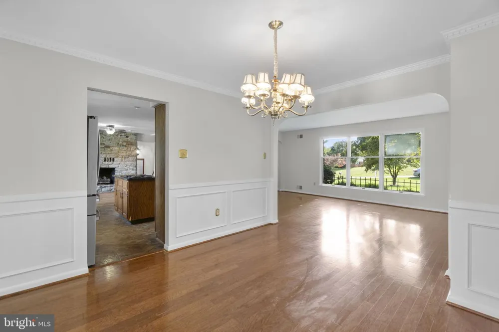 6911 SUMMERSWOOD DRIVE Frederick, MD 21702