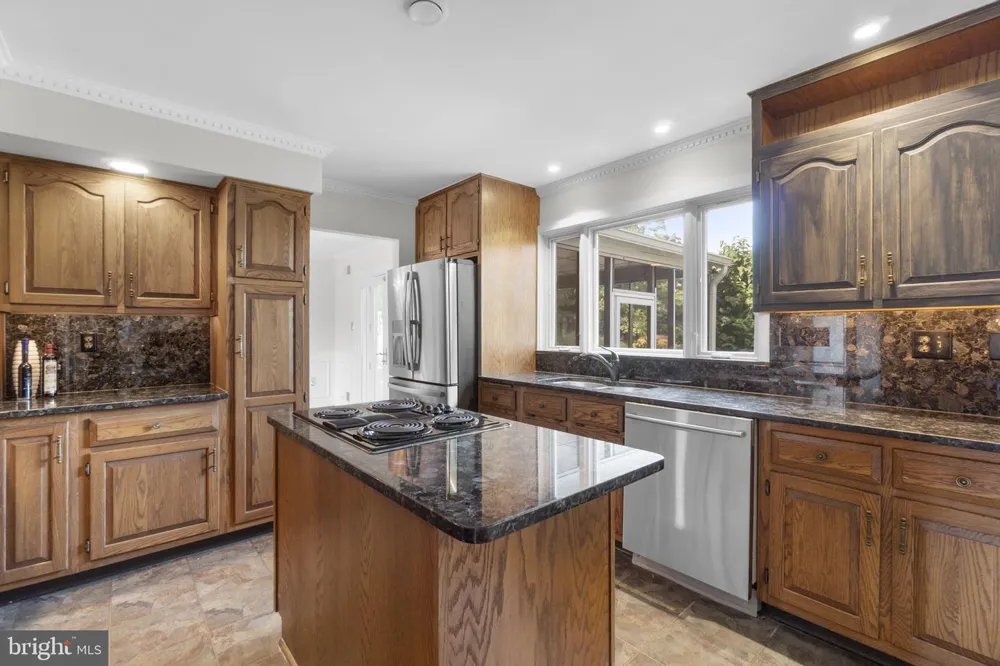 6911 SUMMERSWOOD DRIVE Frederick, MD 21702