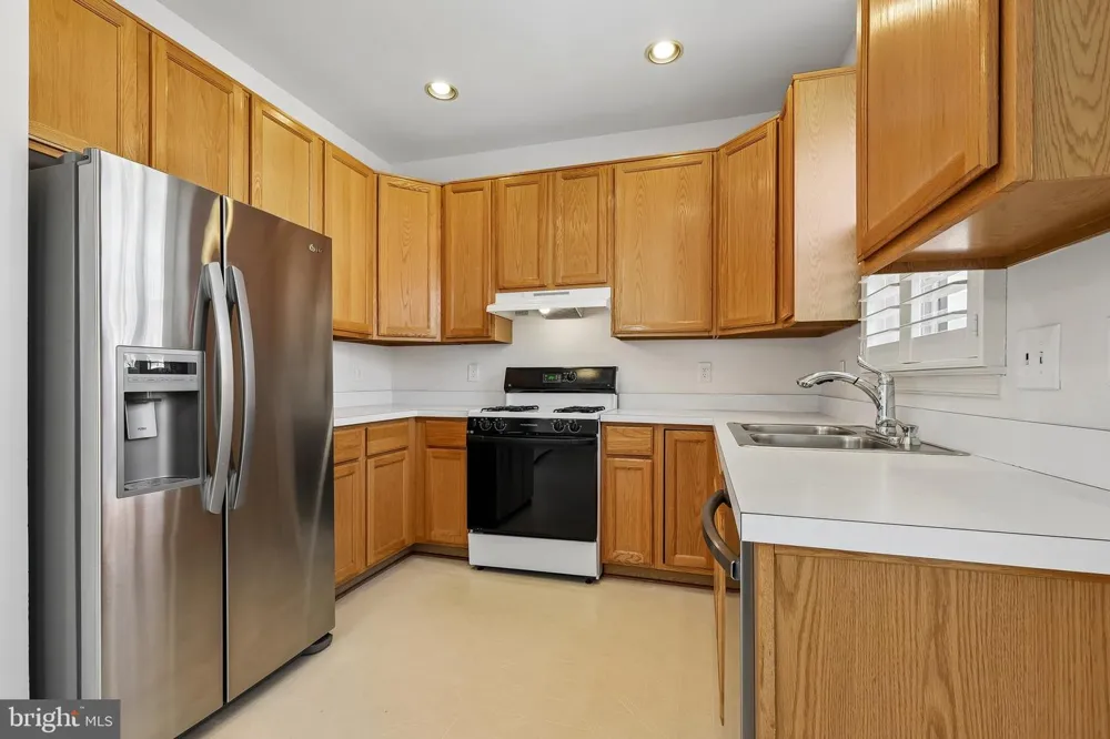 45553 READING TERRACE Sterling, VA 20166