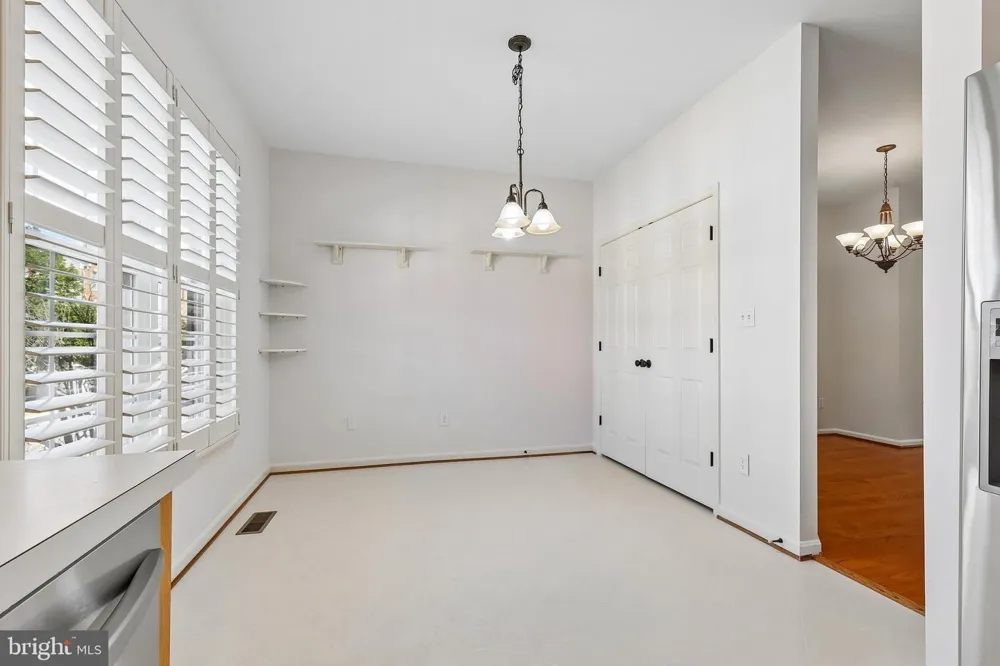 45553 READING TERRACE Sterling, VA 20166
