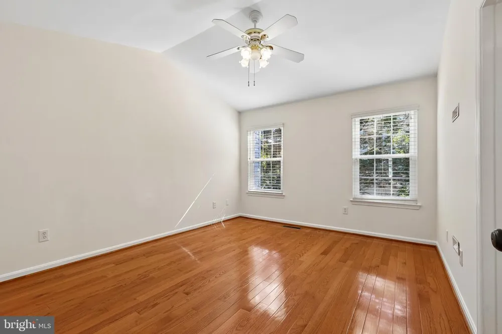45553 READING TERRACE Sterling, VA 20166