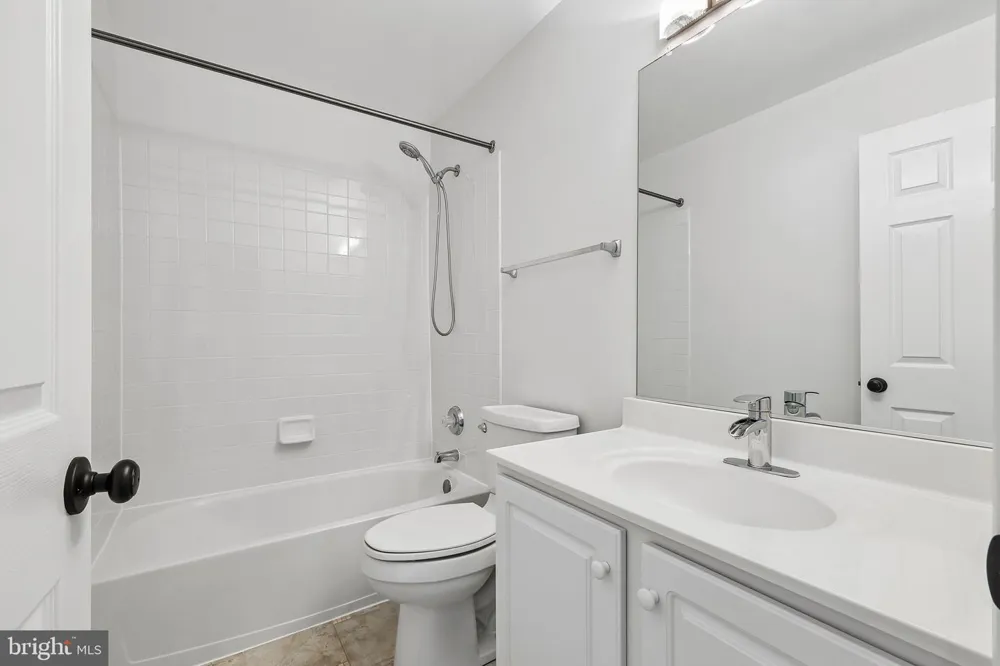 45553 READING TERRACE Sterling, VA 20166