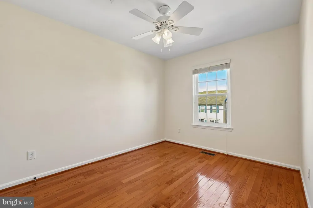 45553 READING TERRACE Sterling, VA 20166