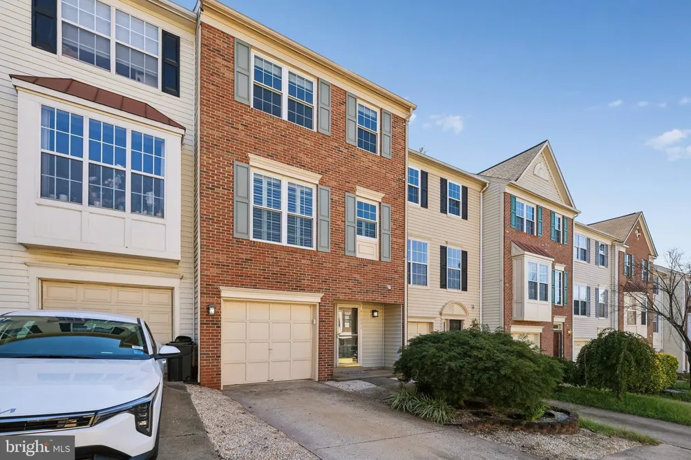 45553 READING TERRACE Sterling, VA 20166