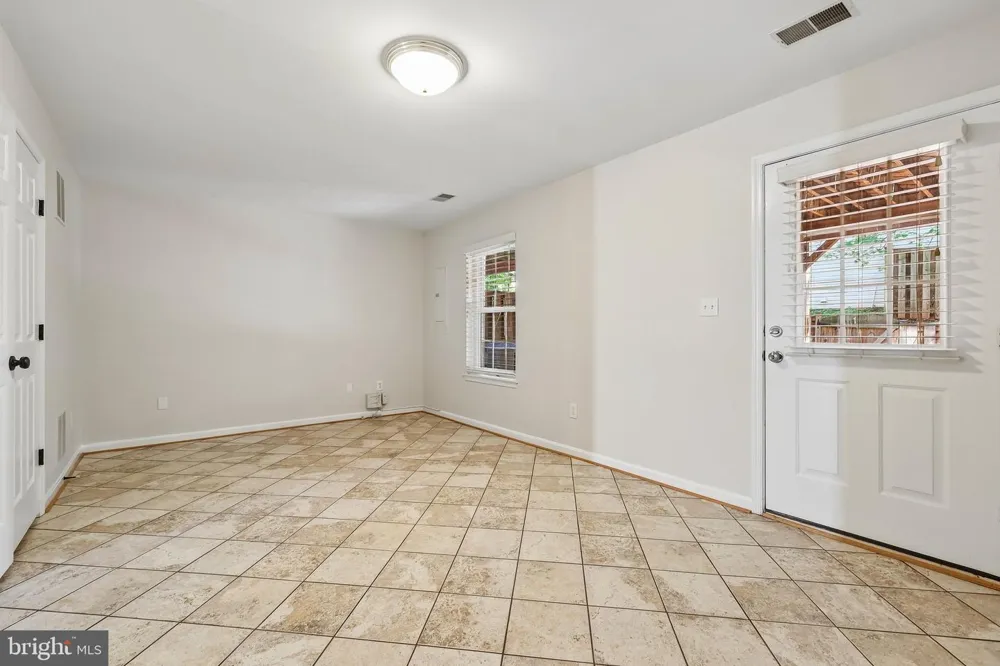 45553 READING TERRACE Sterling, VA 20166