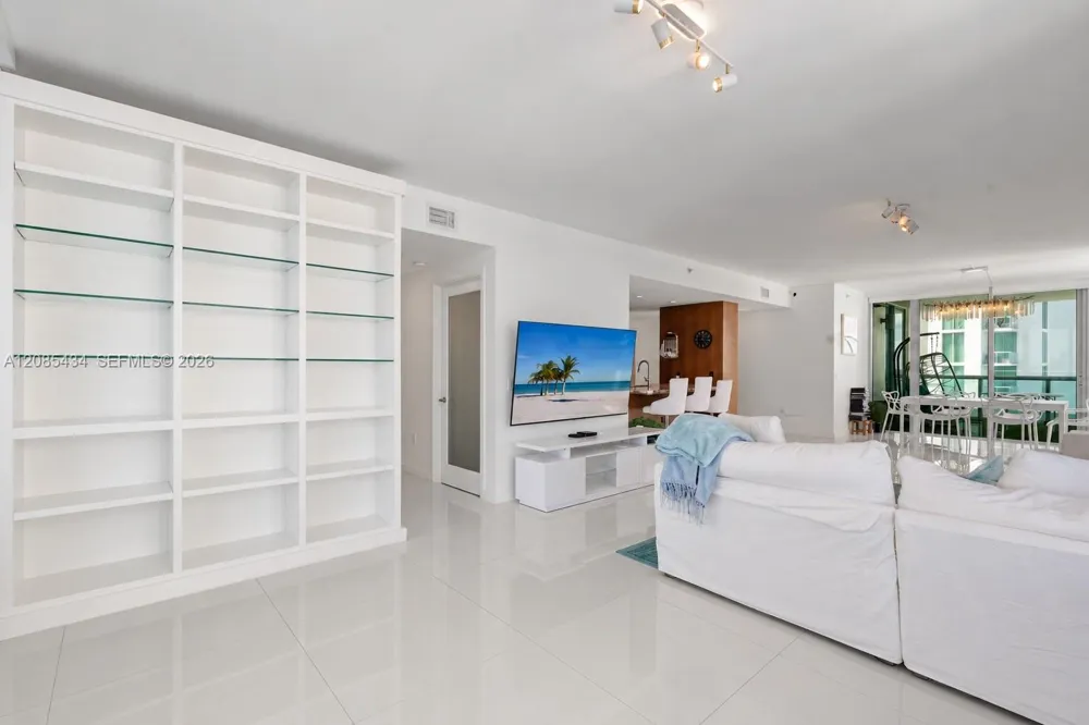 7935 East Dr #1401 North Bay Village, FL 33141