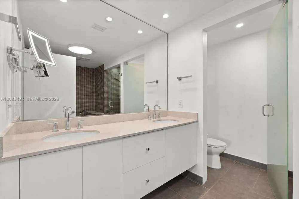7935 East Dr #1401 North Bay Village, FL 33141