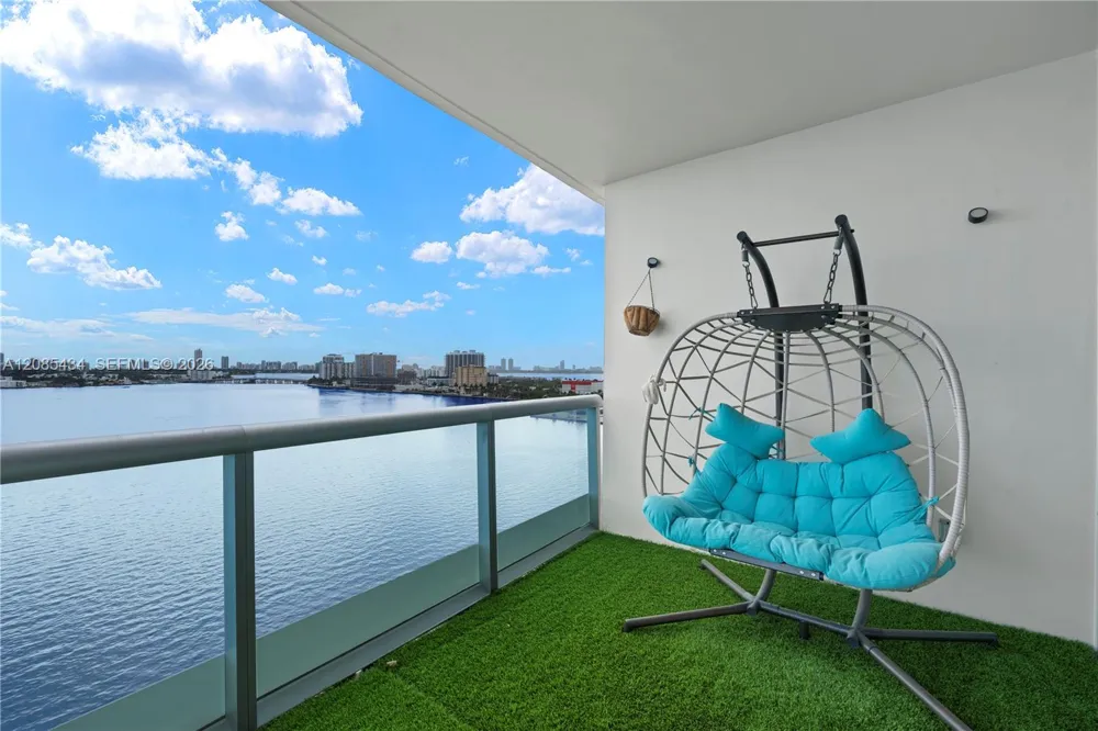 7935 East Dr #1401 North Bay Village, FL 33141