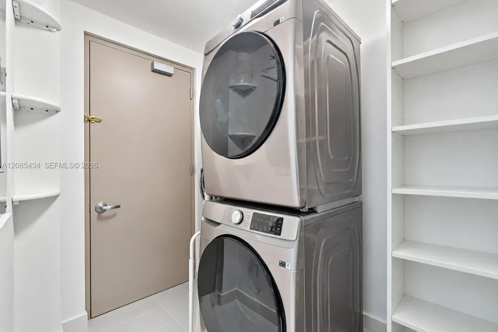 7935 East Dr #1401 North Bay Village, FL 33141