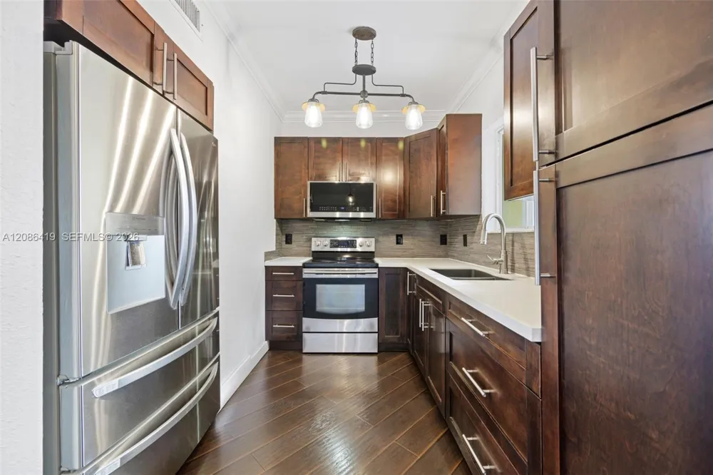 7230 NW 174th Ter #204 Hialeah, FL 33015