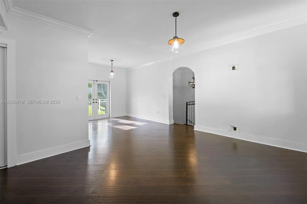 7230 NW 174th Ter #204 Hialeah, FL 33015