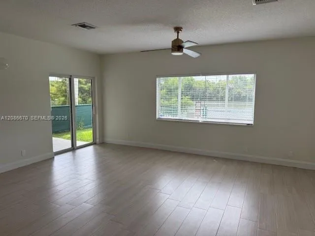 9530 E Plum Harbor Way Tamarac, FL 33321