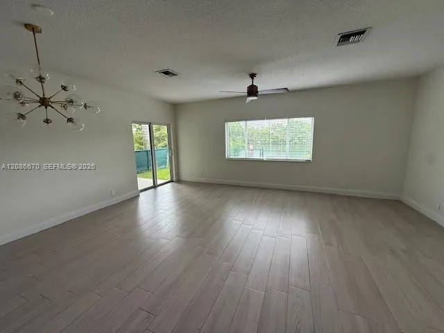 9530 E Plum Harbor Way Tamarac, FL 33321