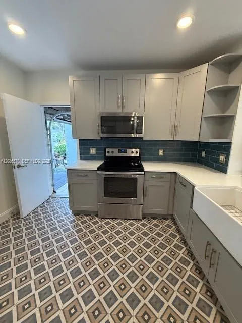 9530 E Plum Harbor Way Tamarac, FL 33321