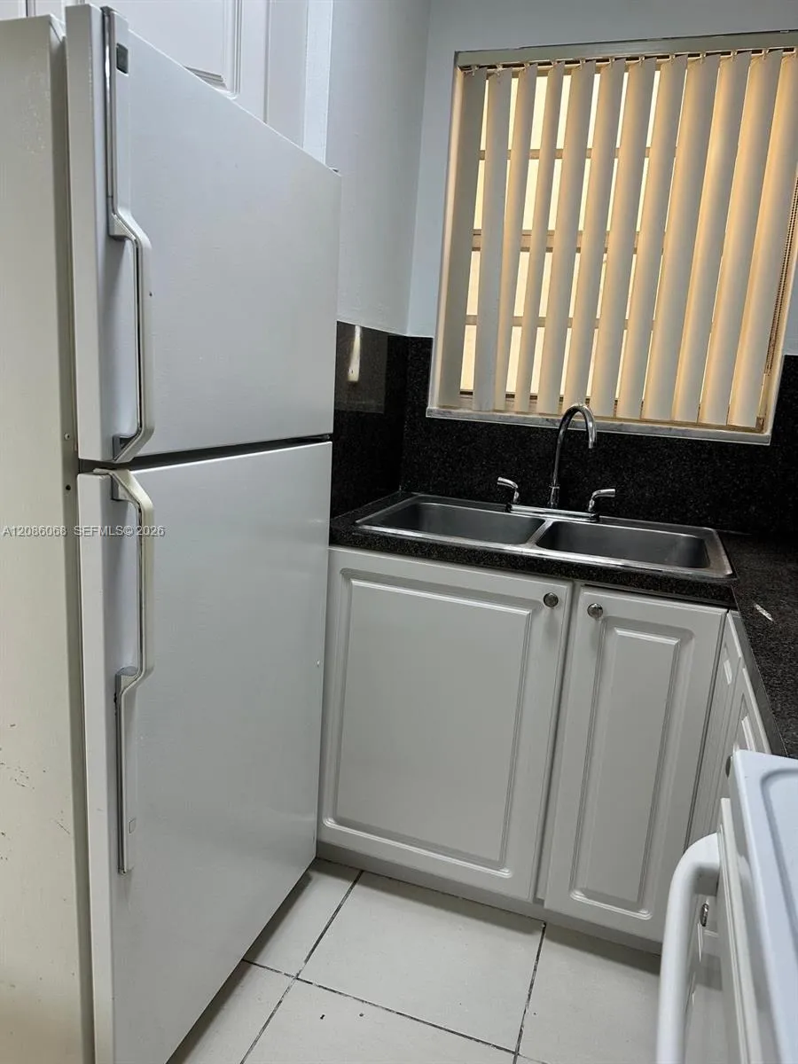 8810 Fontainebleau Blvd #214 Miami, FL 33172