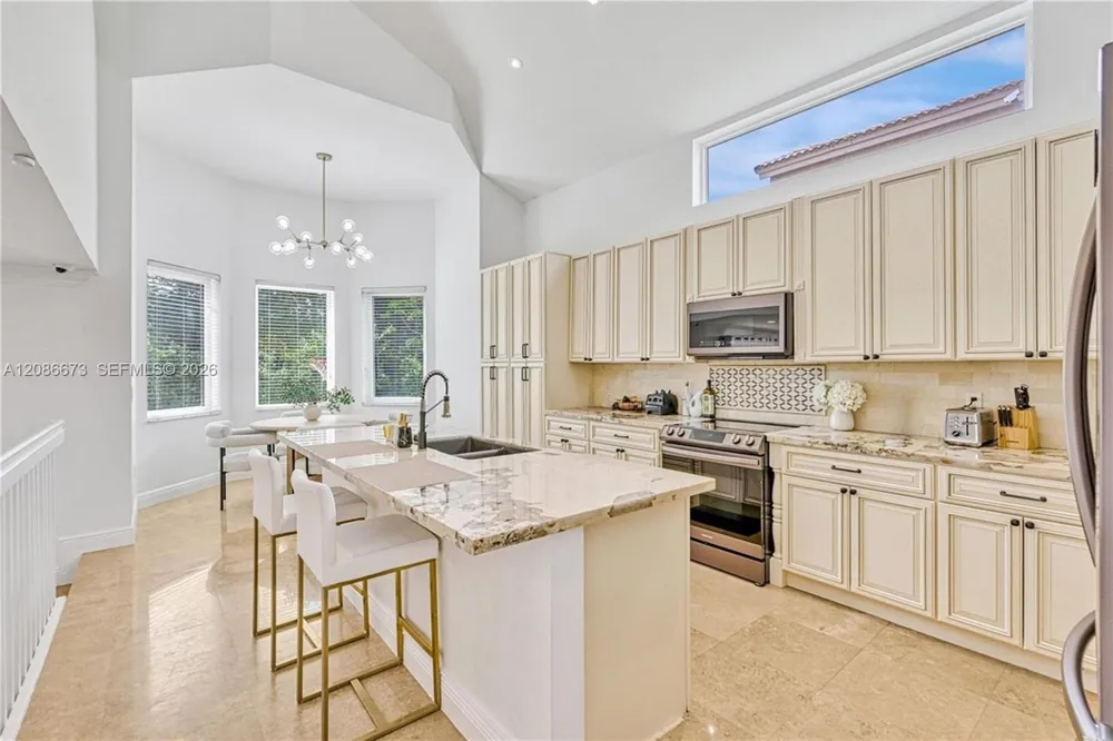 1500 SW 171st Ter Pembroke Pines, FL 33027