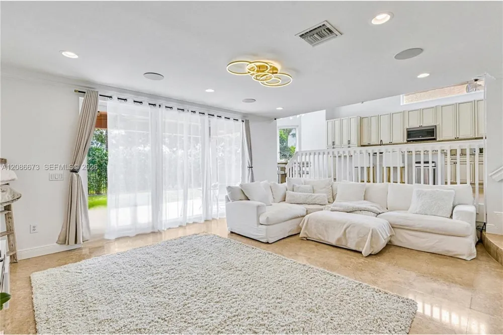 1500 SW 171st Ter Pembroke Pines, FL 33027