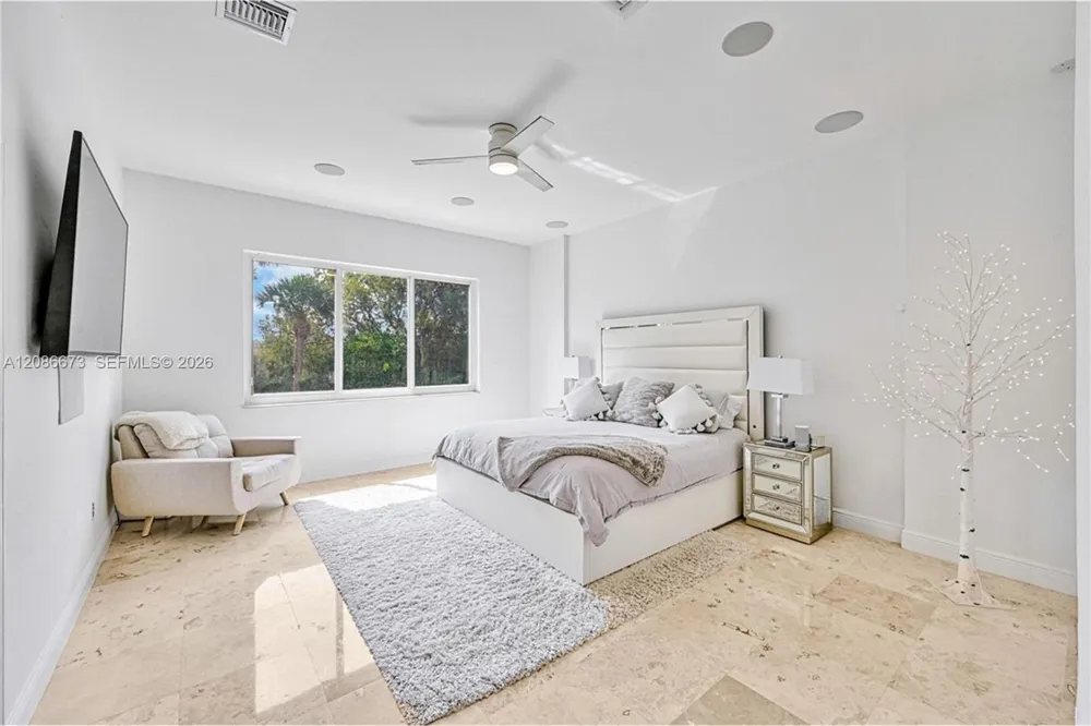 1500 SW 171st Ter Pembroke Pines, FL 33027