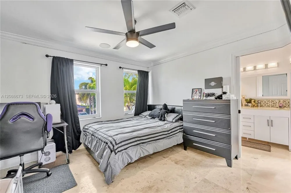 1500 SW 171st Ter Pembroke Pines, FL 33027