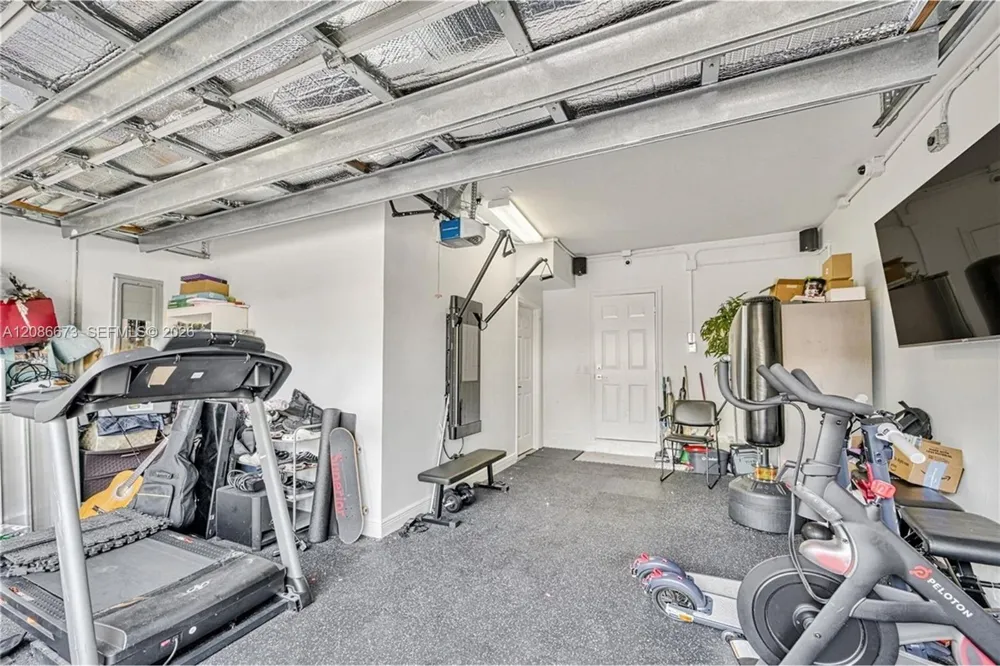 1500 SW 171st Ter Pembroke Pines, FL 33027