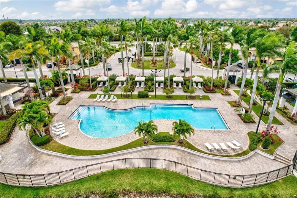 1500 SW 171st Ter Pembroke Pines, FL 33027