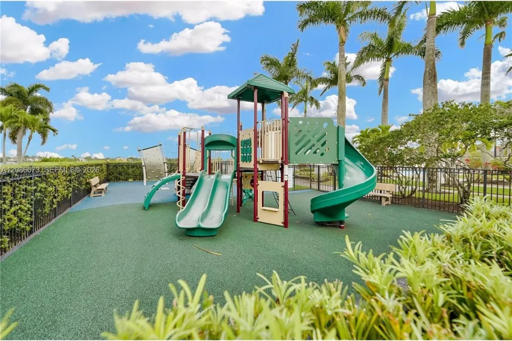 1500 SW 171st Ter Pembroke Pines, FL 33027