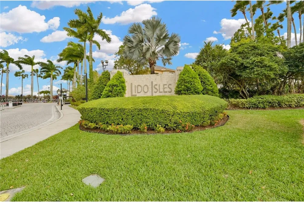 1500 SW 171st Ter Pembroke Pines, FL 33027