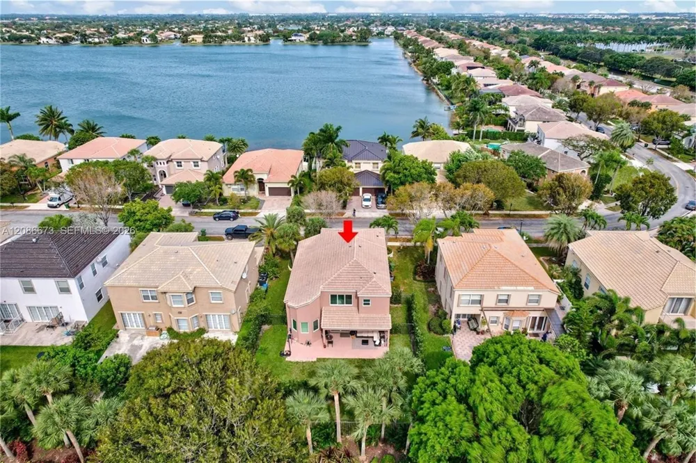 1500 SW 171st Ter Pembroke Pines, FL 33027