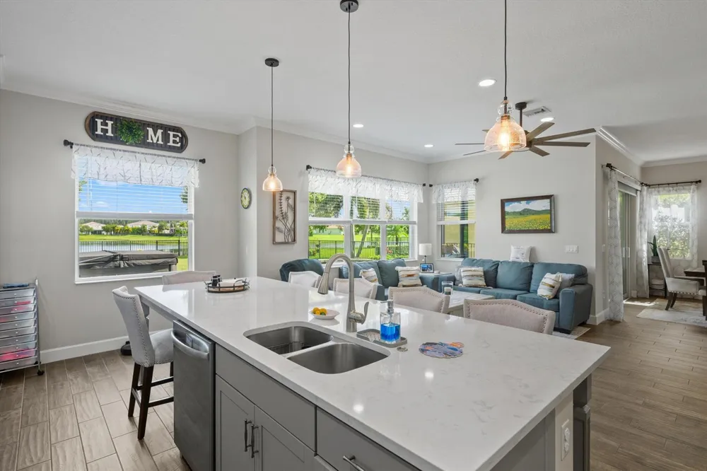 15055 Goldfinch Circle Westlake, FL 33470