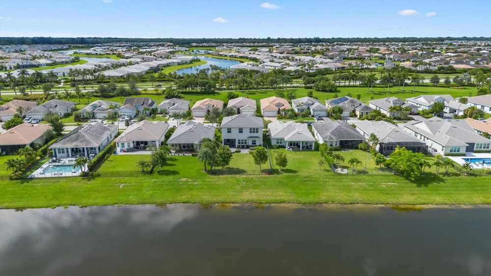 15055 Goldfinch Circle Westlake, FL 33470