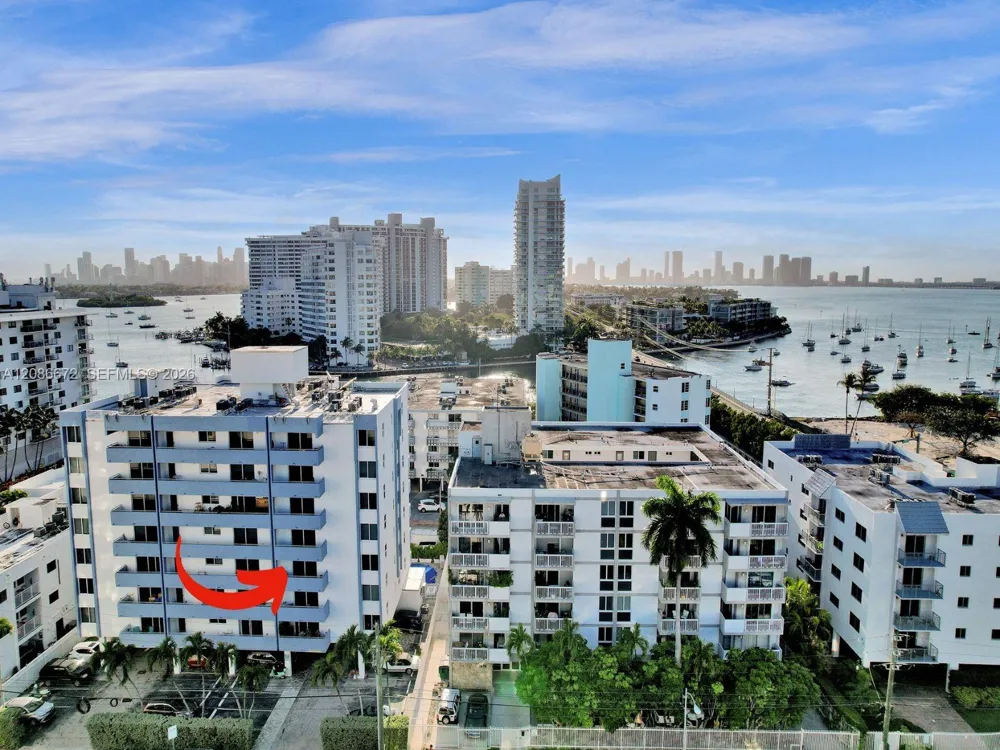1658 Bay Rd #303 Miami Beach, FL 33139