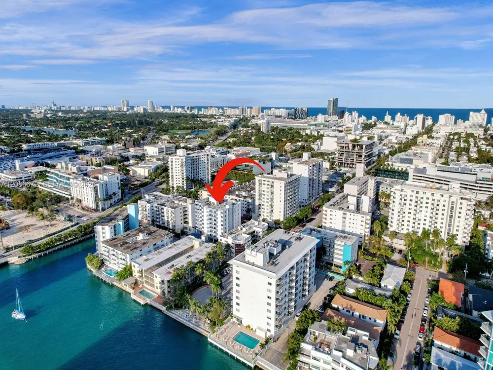 1658 Bay Rd #303 Miami Beach, FL 33139