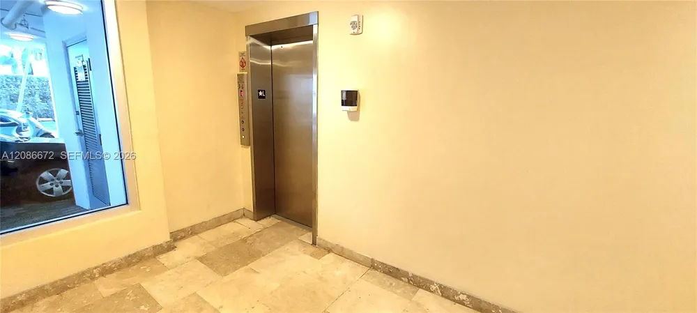 1658 Bay Rd #303 Miami Beach, FL 33139
