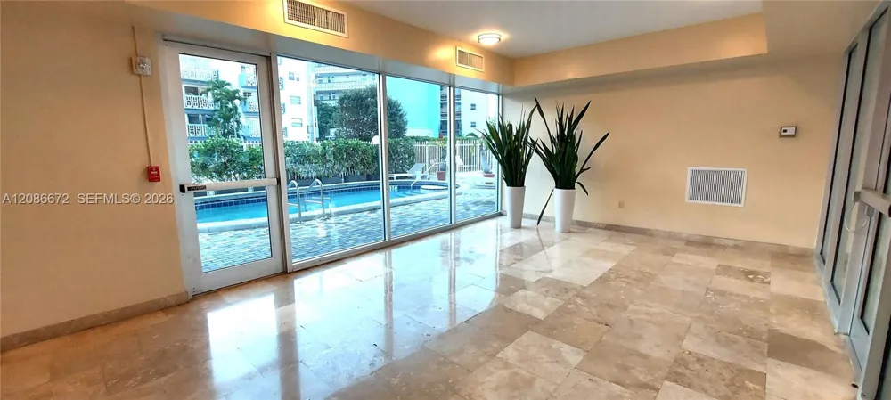 1658 Bay Rd #303 Miami Beach, FL 33139
