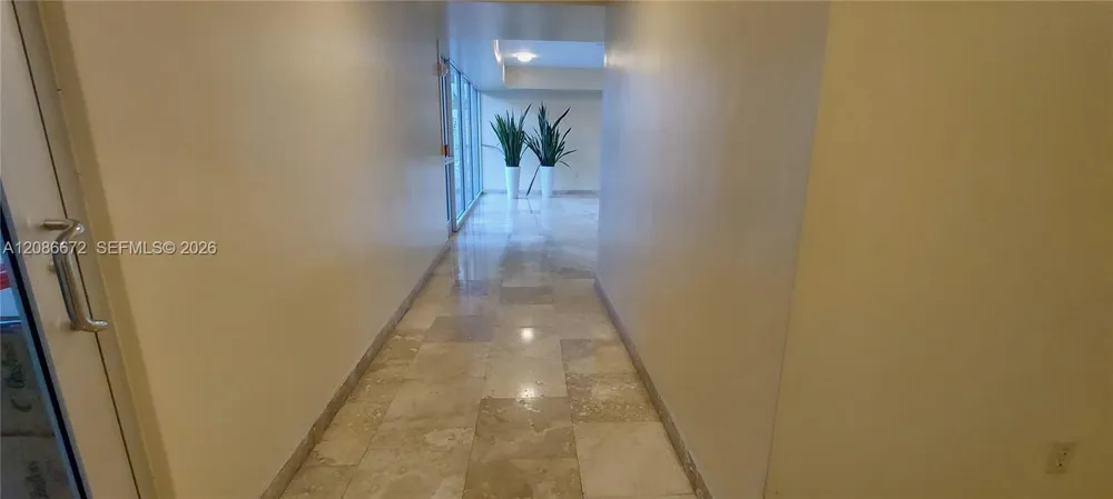 1658 Bay Rd #303 Miami Beach, FL 33139
