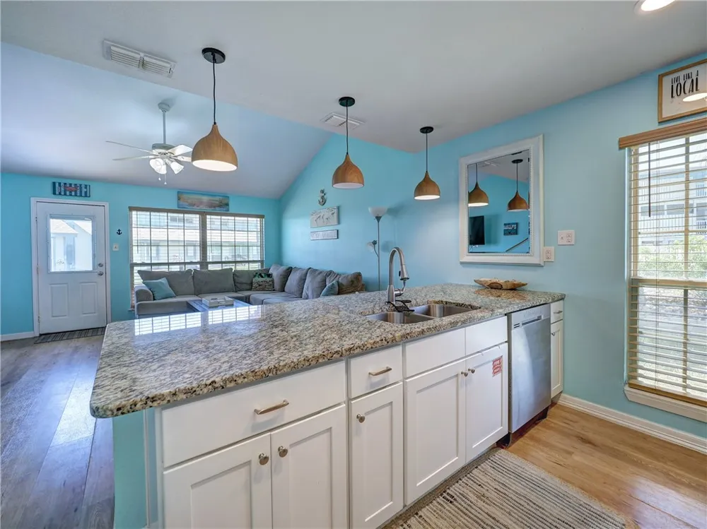 715 Beach Access Road 1a #1606 Port Aransas, TX 78373