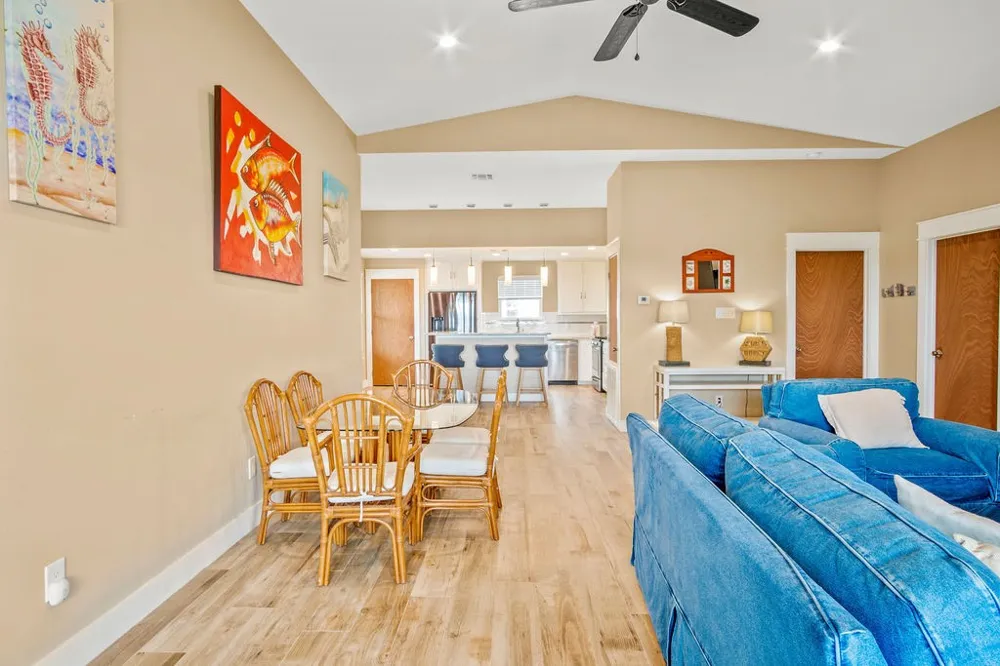423 S 7th Street Port Aransas, TX 78373