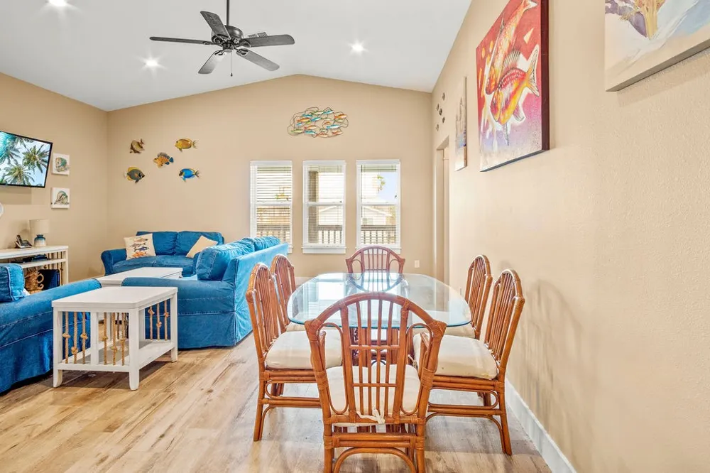 423 S 7th Street Port Aransas, TX 78373