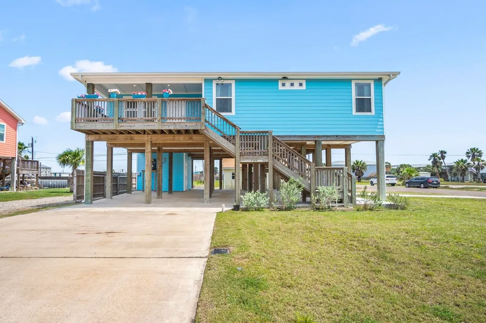 423 S 7th Street Port Aransas, TX 78373