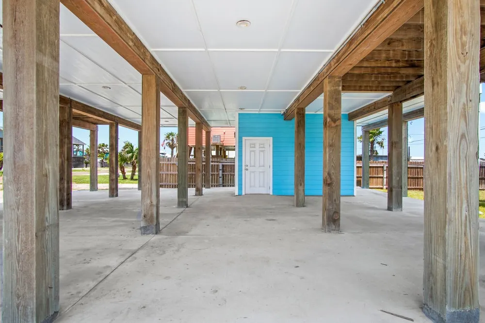 423 S 7th Street Port Aransas, TX 78373