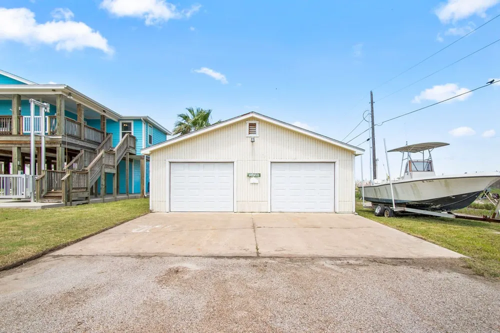 423 S 7th Street Port Aransas, TX 78373