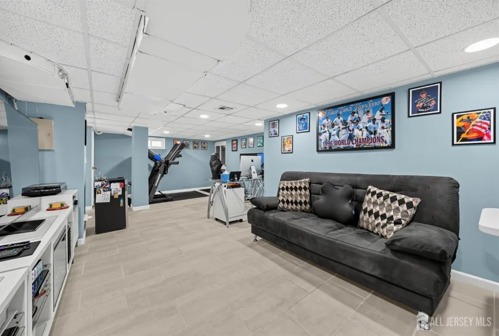 44 Livingston Avenue Avenel, NJ 07001