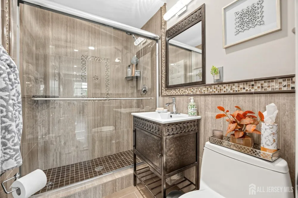 44 Livingston Avenue Avenel, NJ 07001