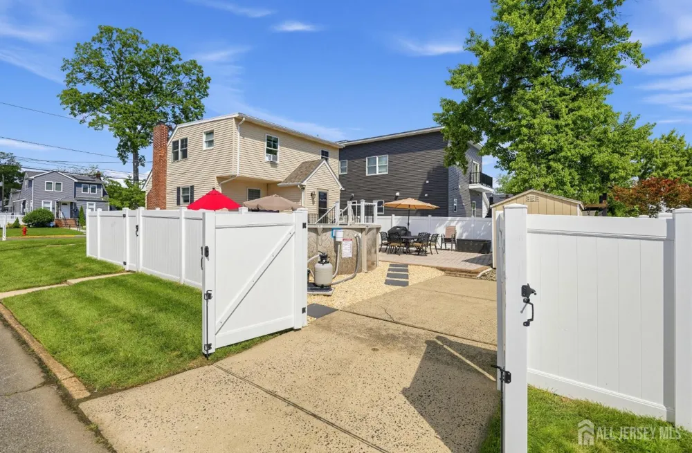44 Livingston Avenue Avenel, NJ 07001