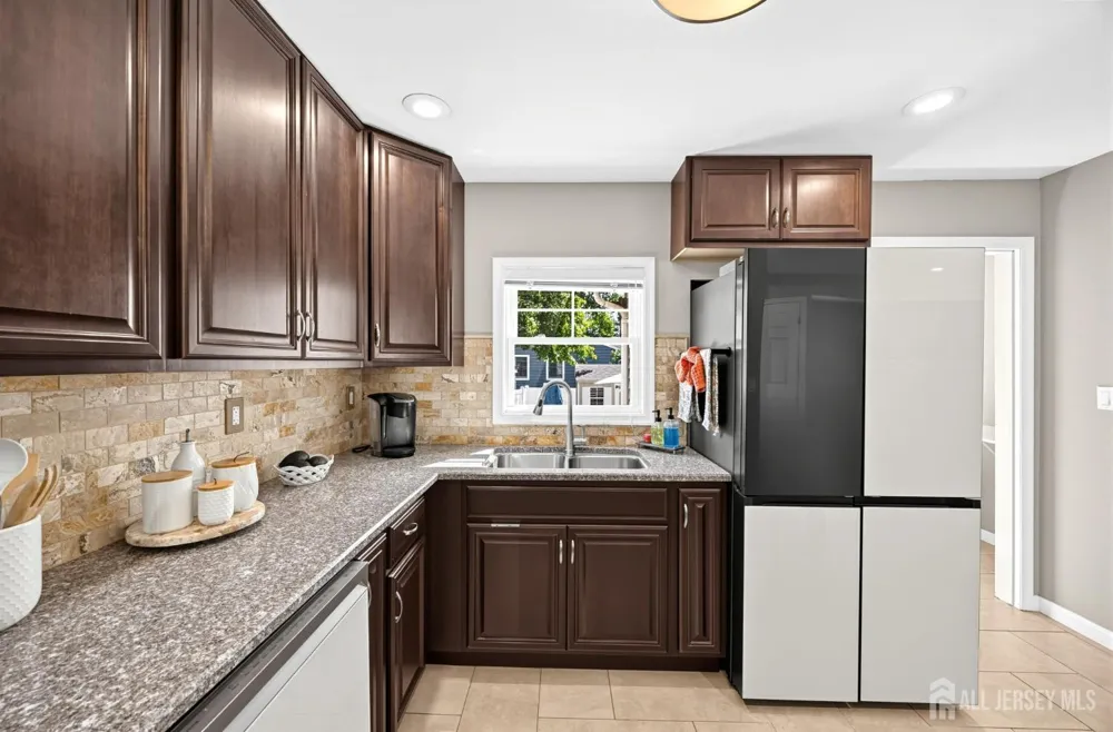 44 Livingston Avenue Avenel, NJ 07001