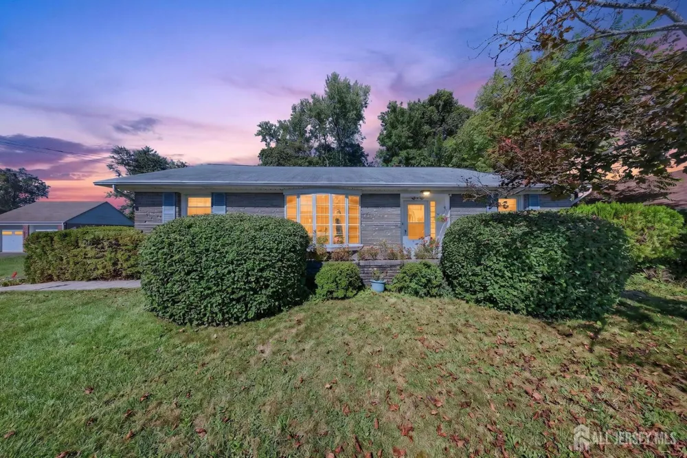5 Lydecker Place Middlesex, NJ 08846